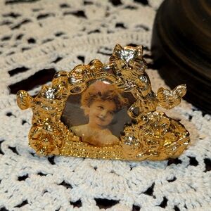 Gold Cat-Themed Picture Frame